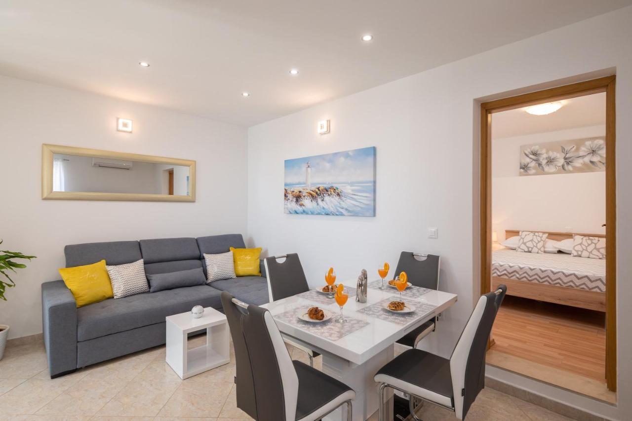 Fba Family Beach Apartments Omis Luaran gambar