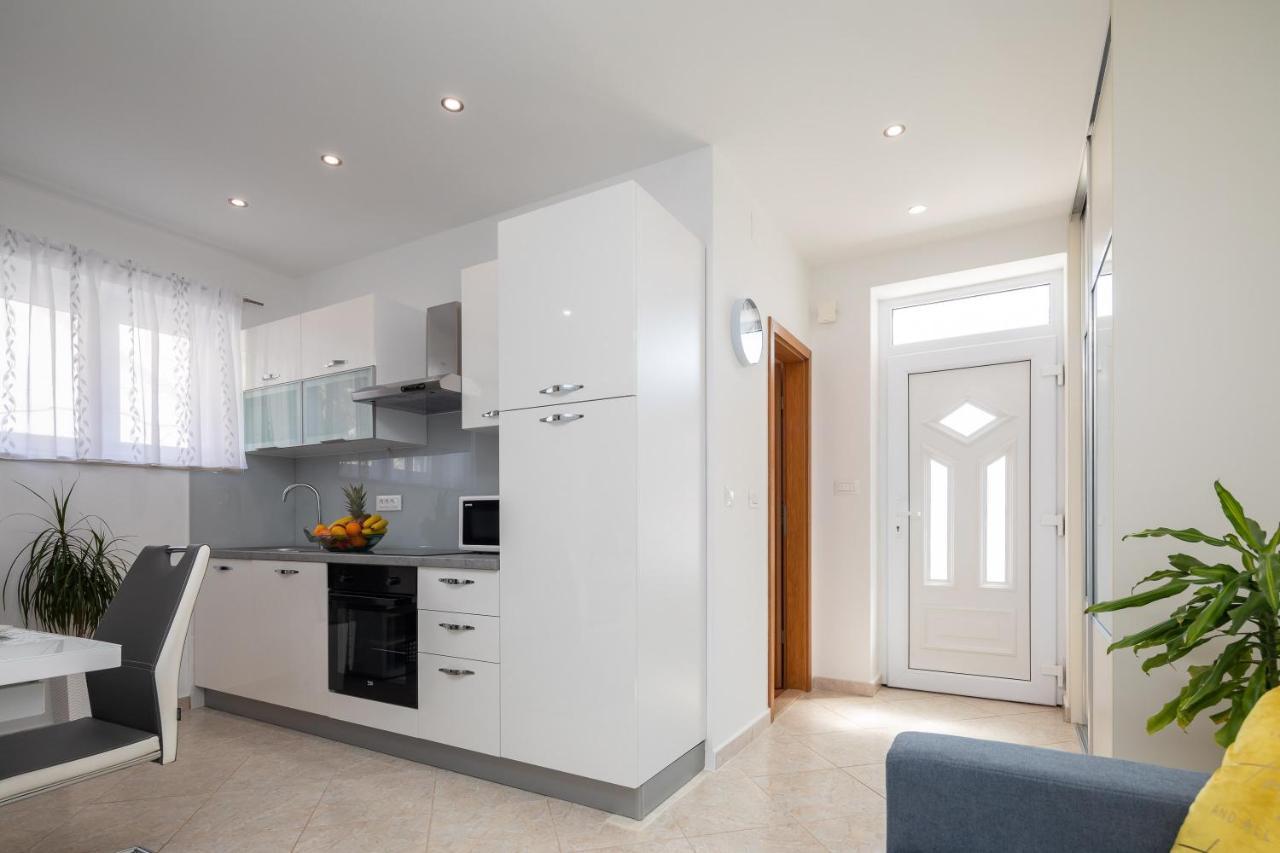 Fba Family Beach Apartments Omis Luaran gambar