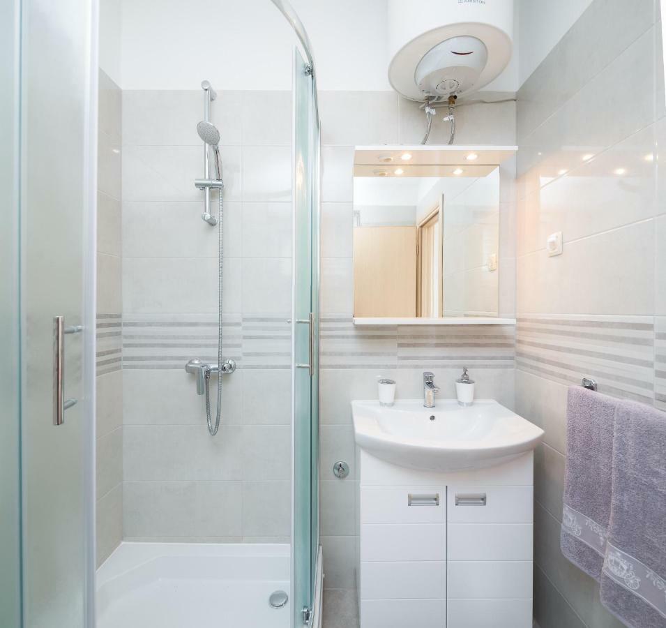 Fba Family Beach Apartments Omis Luaran gambar