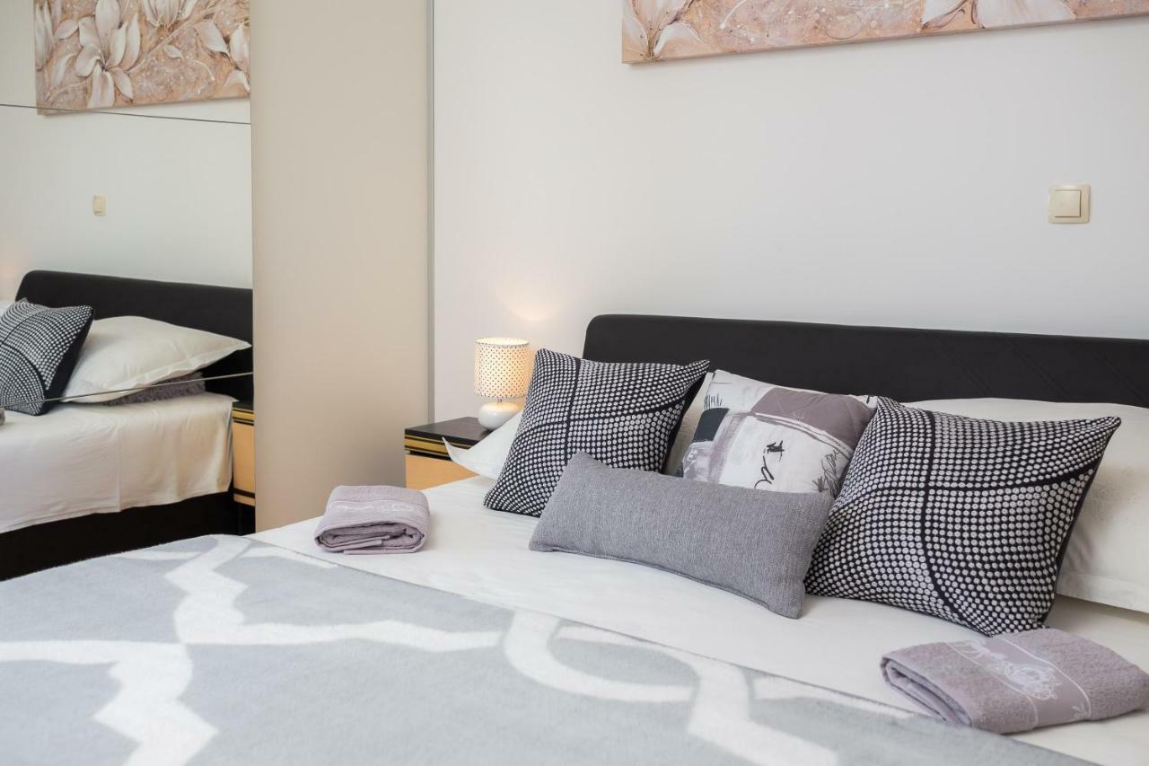 Fba Family Beach Apartments Omis Luaran gambar